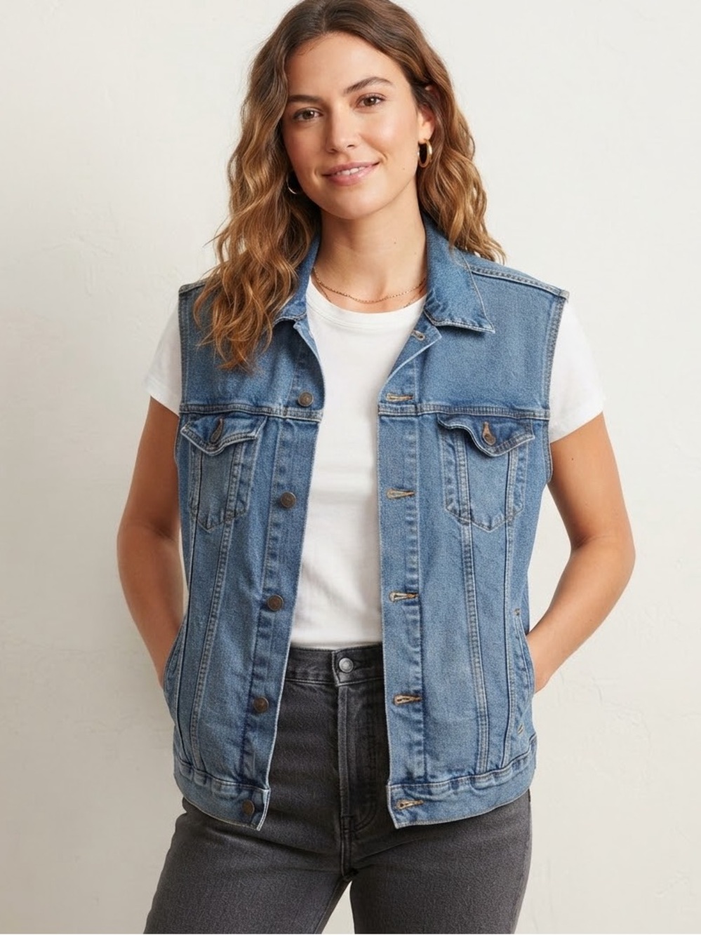 Levi’s Sz L Relaxed Casual Denim Medium Wash Vest